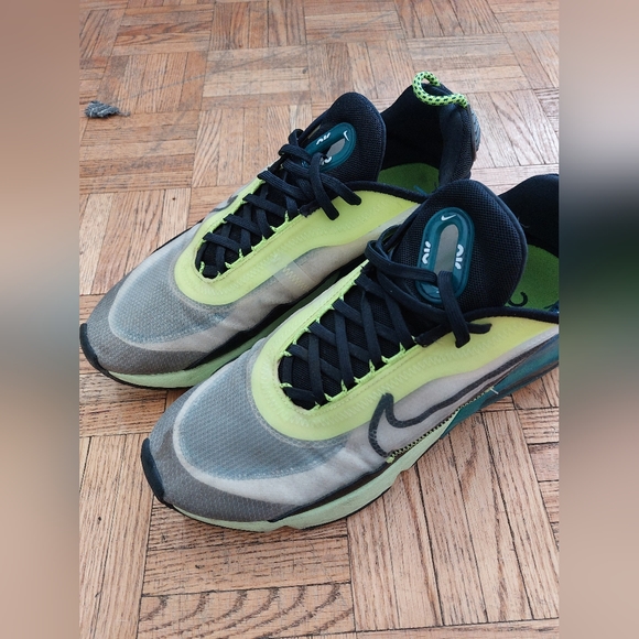 Nike AirMax 2090 , US 11 - Picture 4 of 4